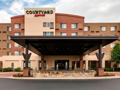 Courtyard Chicago Schaumburg/Woodfield Mall