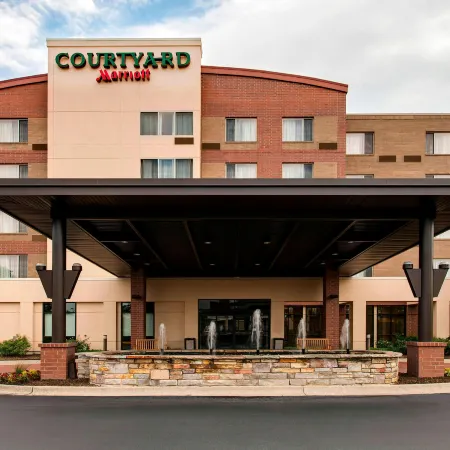 Courtyard Chicago Schaumburg/Woodfield Mall