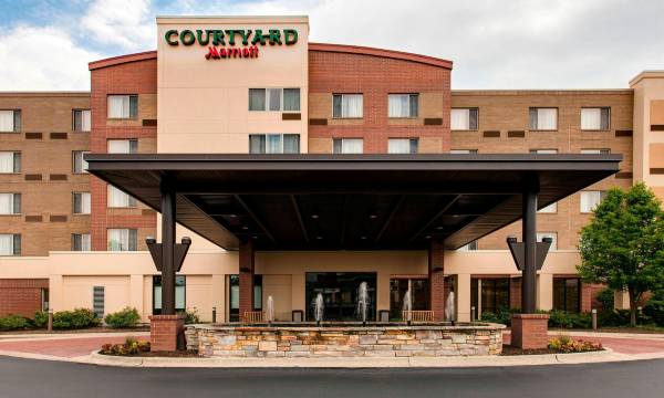 Courtyard Chicago Schaumburg/Woodfield Mall