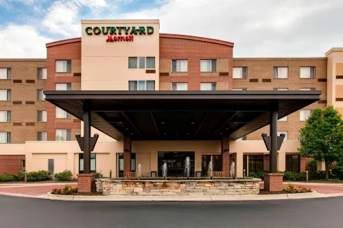 Courtyard Chicago Schaumburg/Woodfield Mall - bar