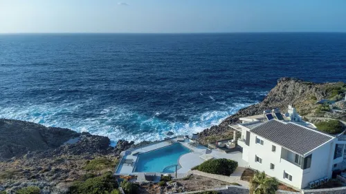 Villa Penelope – Seafront Bliss & Sunset Views - Gym