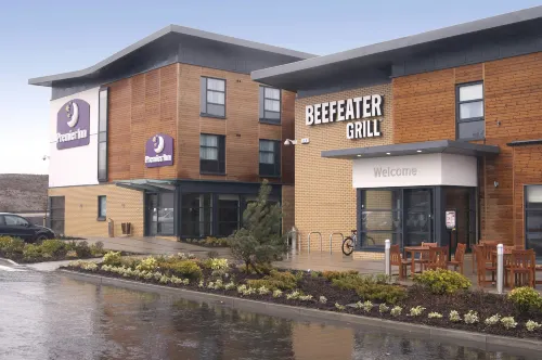 Premier Inn Glasgow Newton Mearns (M77 J4) - parking