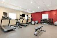Home2 Suites by Hilton New Brunswick - ジム
