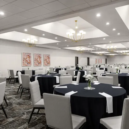 Embassy Suites by Hilton Cincinnati Northeast Blue Ash