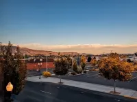 The Historic George Hotel - Holiday Apartments