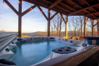 Hot Tub - Sauna - Mountain Getaway Only 15 Minutes from the City! - Alppimaja