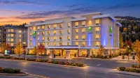 Holiday Inn Express & Suites VICTORIA - COLWOOD by IHG - Mountain view