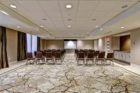 Hampton Inn & Suites Cincinnati-Downtown - 2-Star