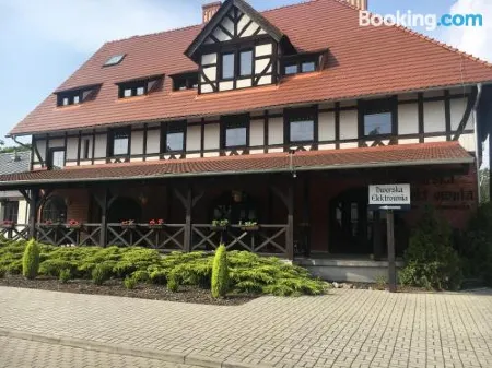 德沃斯卡艾克特尼亞酒店