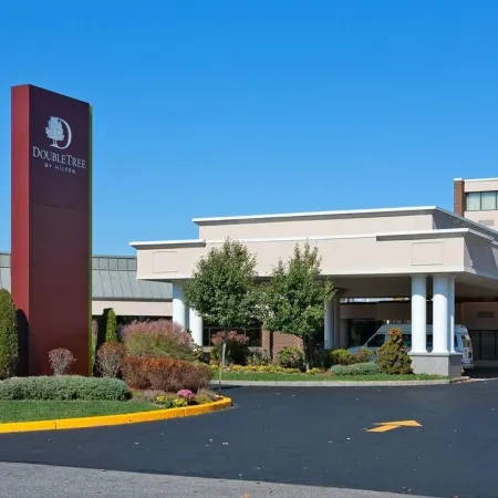 DoubleTree by Hilton Boston - Westborough Отели в г. Вестборо