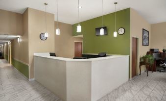 Super 8 by Wyndham S Jordan/Sandy/SLC Area
