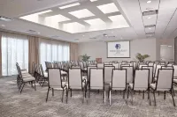 DoubleTree Suites by Hilton Hotel Nashville Airport