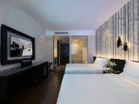 Hotel Jardine Hotels near Fengbo Station