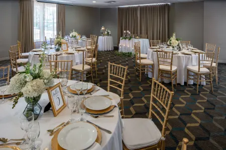 Sonesta ES Suites Fairfax Fair Lakes