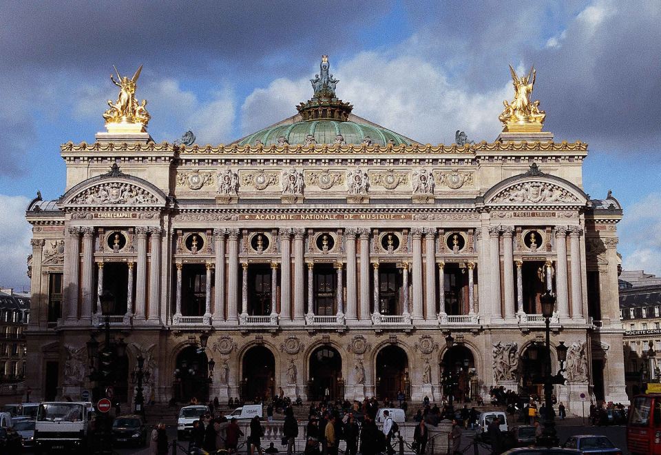 Hôtel Mercure Paris Opéra Louvre 외관