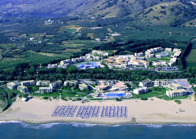 Pilot Beach Resort Ξενοδοχεία στην πόλη Dramia