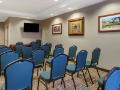 Comfort Suites Fernley Hotels in Fernley