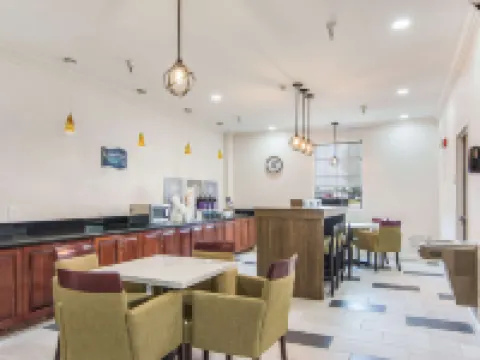 Clarion Pointe South Boston - Danville East Hotels in Halifax County