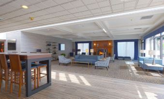 Coast Wenatchee Center Hotel