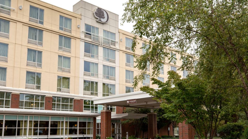 DoubleTree by Hilton Hotel Boston Bayside