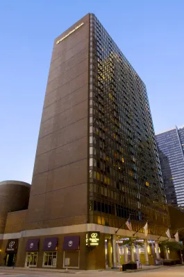 DoubleTree by Hilton Chicago Magnificent Mile Hôtels à : 