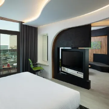 Al Khoory Sky Garden Hotel Отели рядом с достопримечательностью «Торговый центр City Centre Deira»