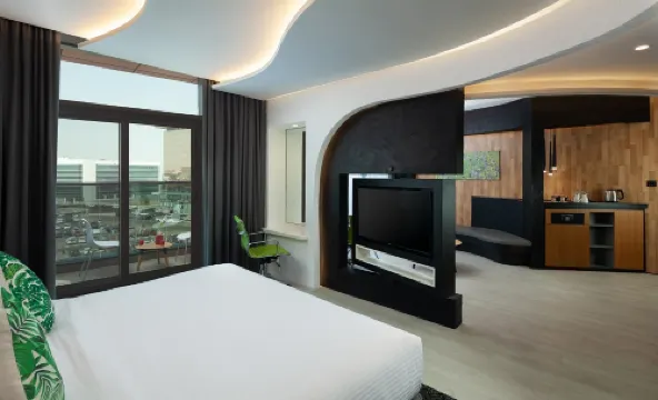 Al Khoory Sky Garden Hotel