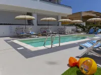 Talìa Luna - piscina