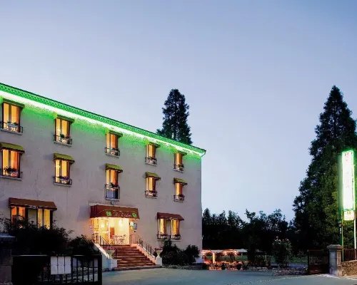 Logis Hôtel Restaurant les Cèdres Hotels in Joyeuse
