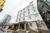 The Beauty Hotel Hotels near Gangneung Station