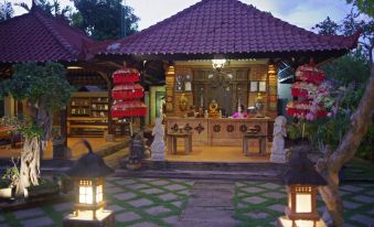 Tirta Sari Bungalow