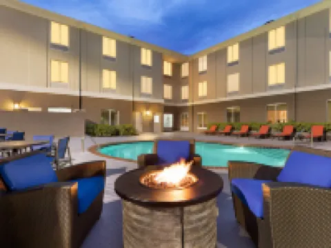 Holiday Inn Express & Suites AUBURN - UNIVERSITY AREA by IHG Hotels in Auburn