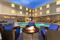 Holiday Inn Express & Suites Auburn - University Area