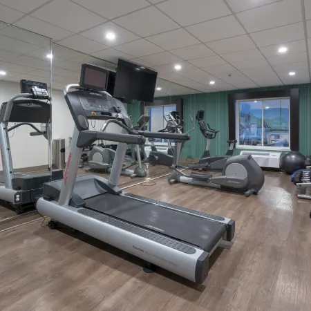 Holiday Inn Express & Suites COON RAPIDS-BLAINE AREA by IHG