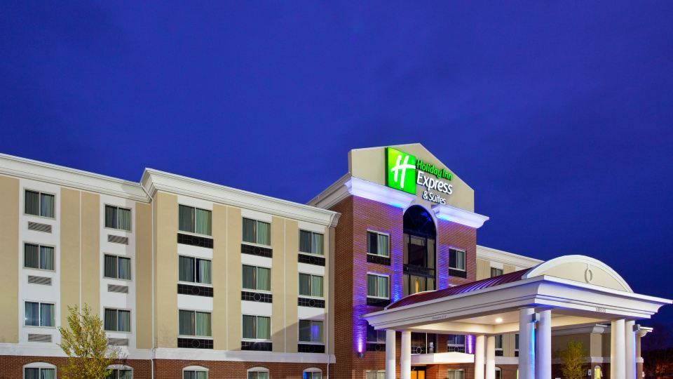Holiday Inn Express & Suites NIAGARA FALLS by IHG