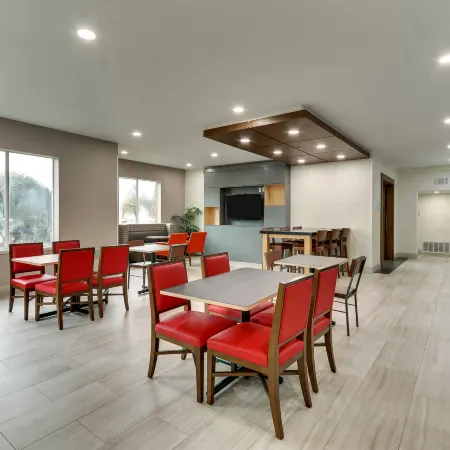 Holiday Inn Express & Suites WAXAHACHIE by IHG