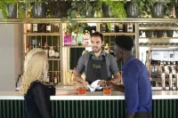 Leonardo Hotel Bristol City - bar