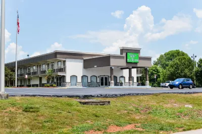 SureStay Hotel by Best Western Bowling Green North Hotel dekat Chandler Memorial Chapel