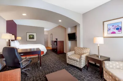 La Quinta Inn & Suites by Wyndham Lumberton Hotels in Lumberton
