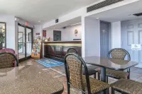 Studio 6 Suites Louisville KY  Airport Expo Center