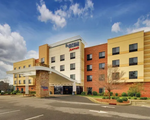 Fairfield Inn & Suites Dunn I-95 Hotels in Dunn