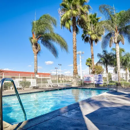 Motel 6 Riverside, CA - South