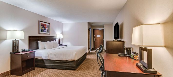 Clarion Hotel Convention Center Hotels in Minot