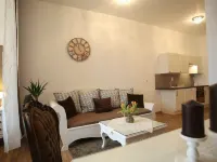 Apartment Paris up to 3 People Hotels in Unstrut-Hainich-Kreis