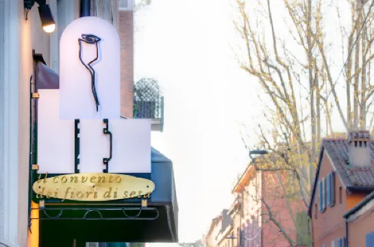 Il Convento Dei Fiori di Seta