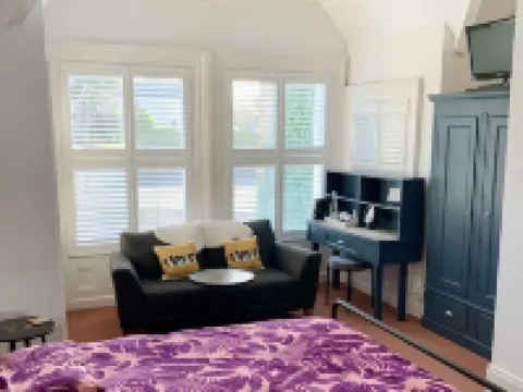 Derrin Guest House Hotels in Larne