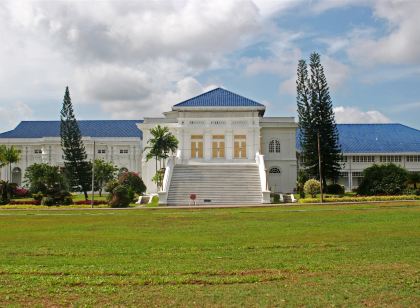 阿登斯霍特爾-達曼森託薩-柔佛巴魯