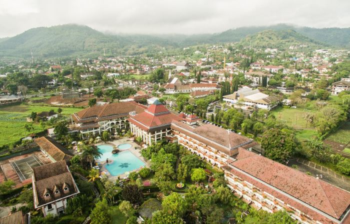 Royal Hotel and Villa Batu
