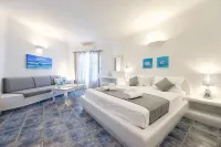 Yades - All Sea VIew Suites - Adults Only