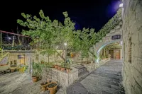 ELYSEE CAVE HOUSE - Pet friendly